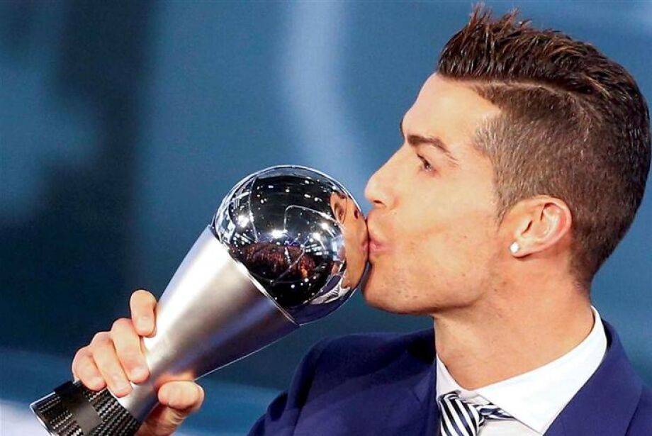 Cristiano Ronaldo é eleito o Melhor Jogador do Mundo pela Fifa