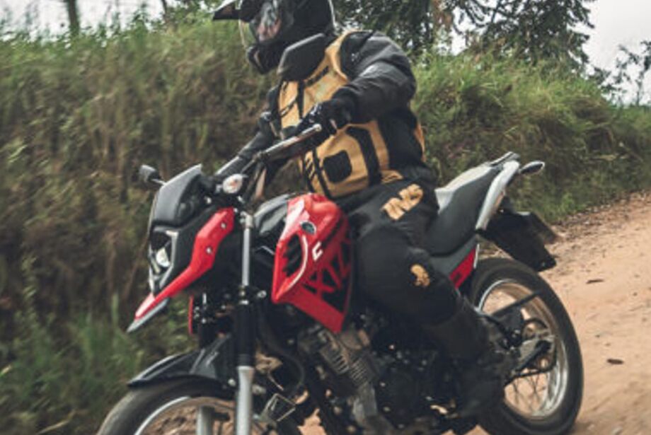 Yamaha XTZ 150 Crosser, para trilhas urbanas