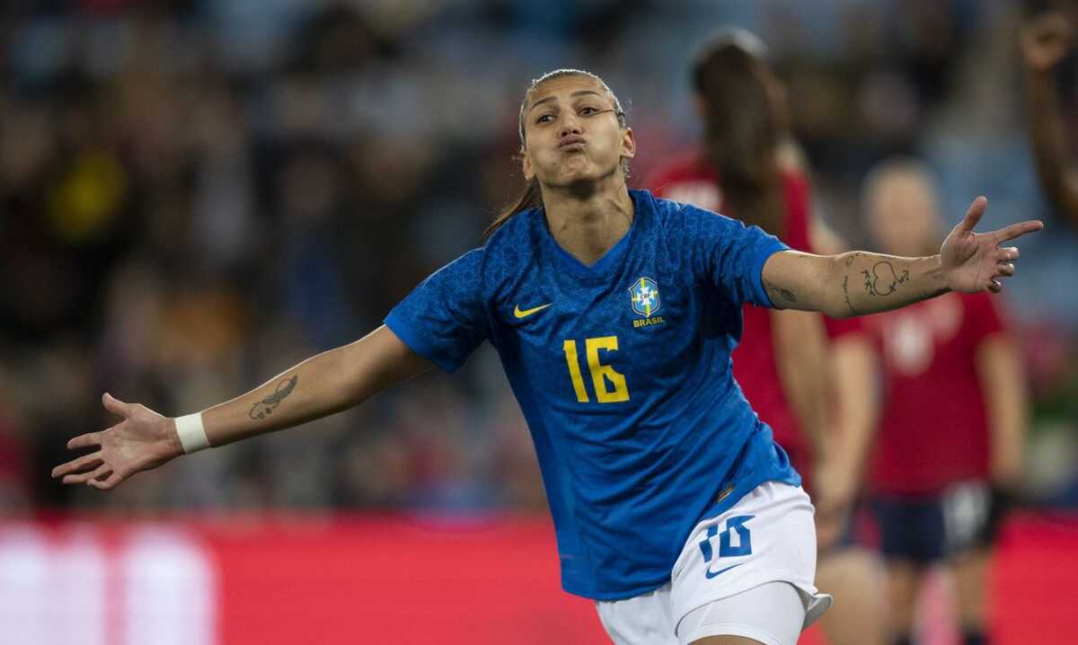 Con doblete de Bia Zaneratto, la selección femenina venció 4-1 a Noruega