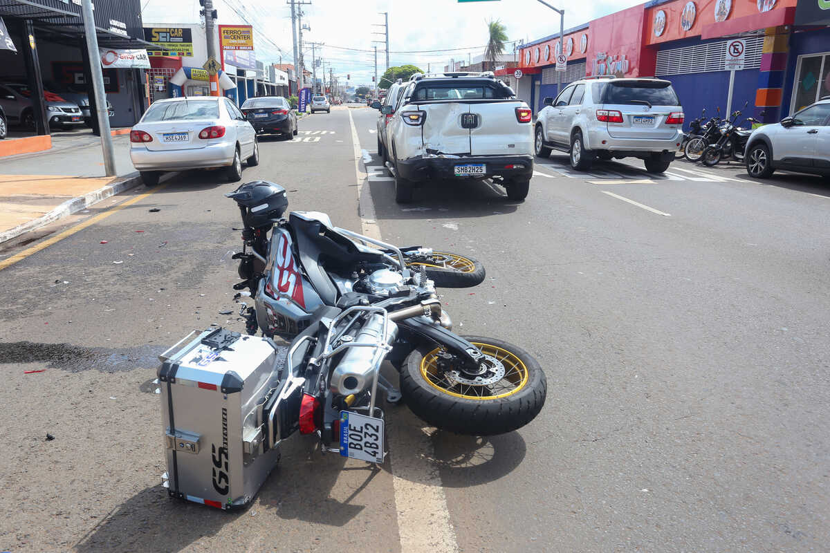 Motociclista que sofreu grave acidente na Bandeirantes morre na Santa Casa