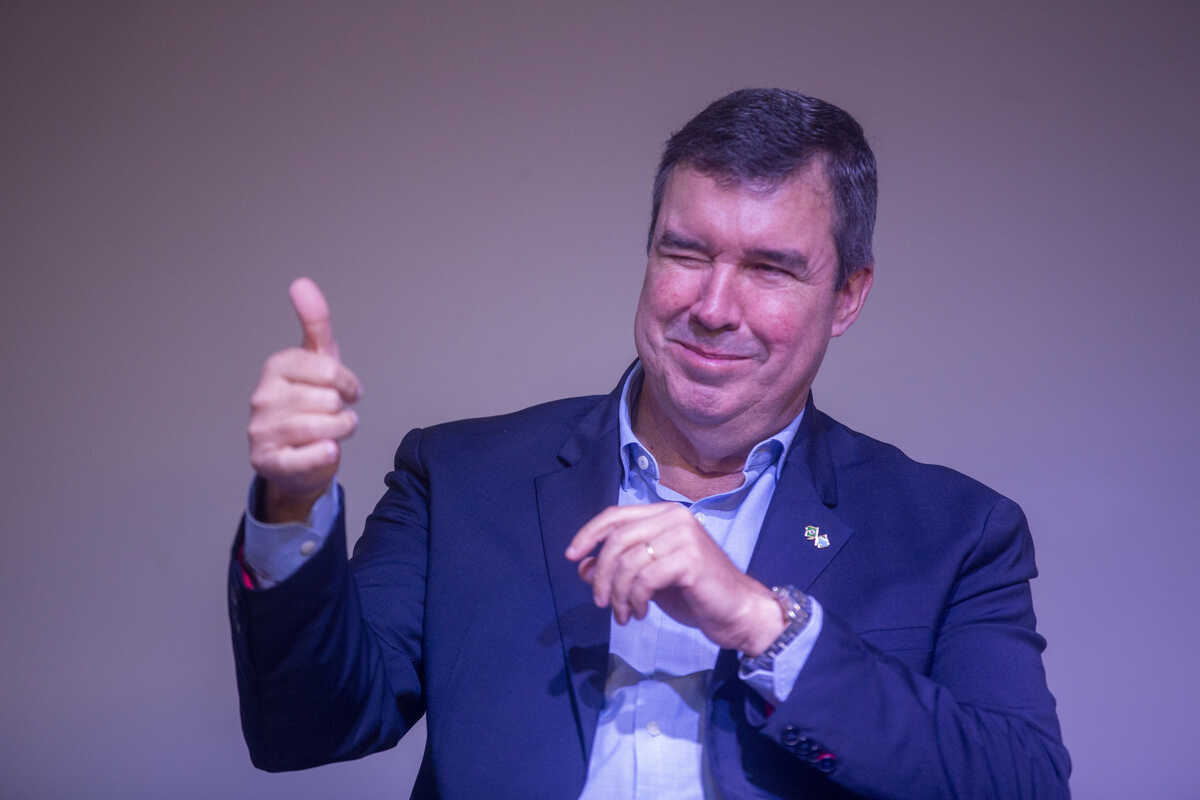 Assembleia autoriza Riedel a tirar recesso de 18 dias no fim do ano ...