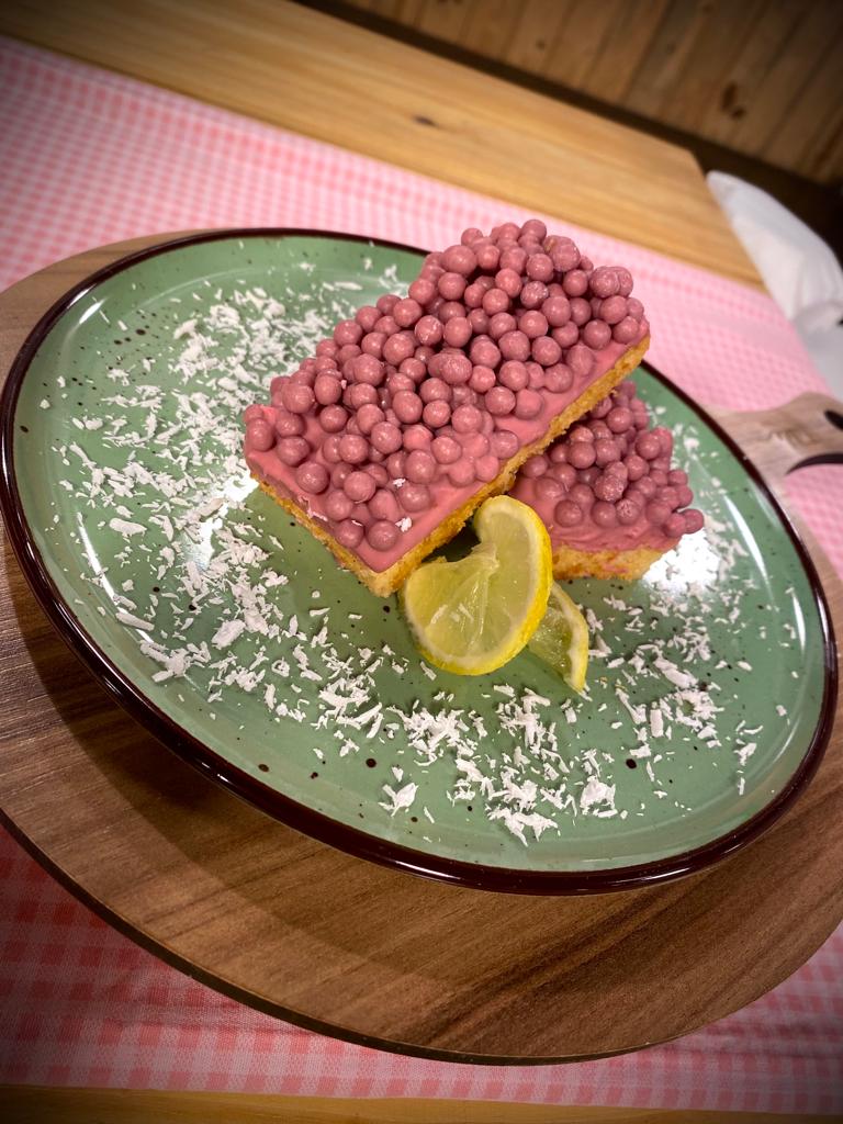 Financier de coco com limao siciliano 