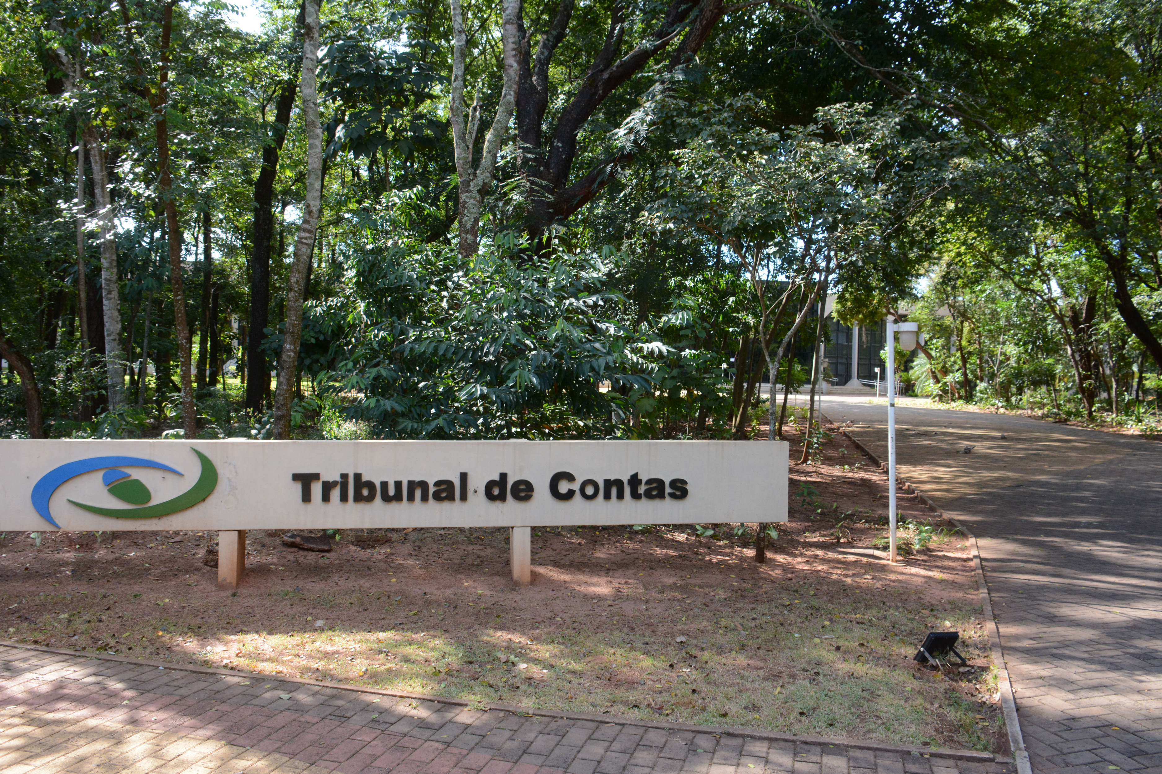 TCE-MS tem presidente e dois conselheiros afastados, mas se cala sobre a decisão