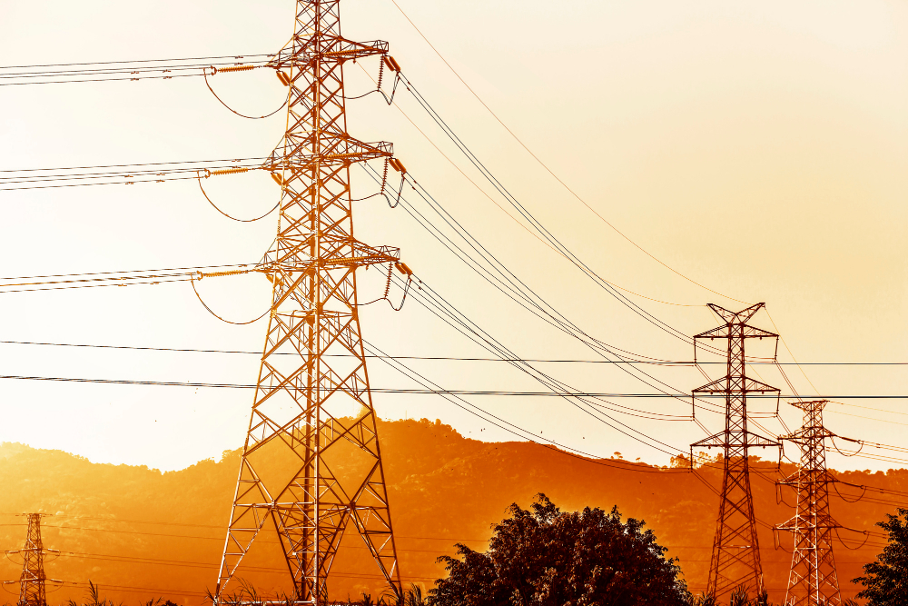 Governo de MS eleva ICMS da energia e telecomunicações - Correio do Estado