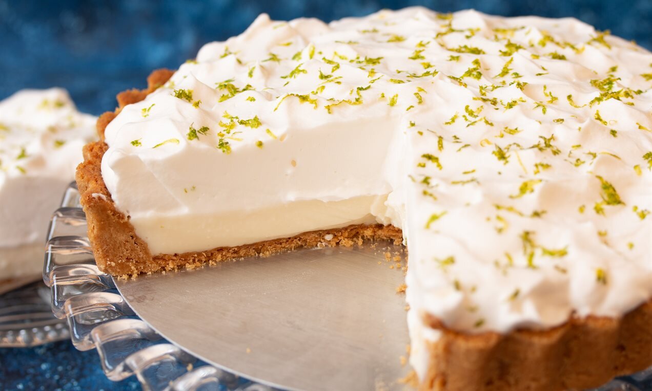 Torta de limão com nozes