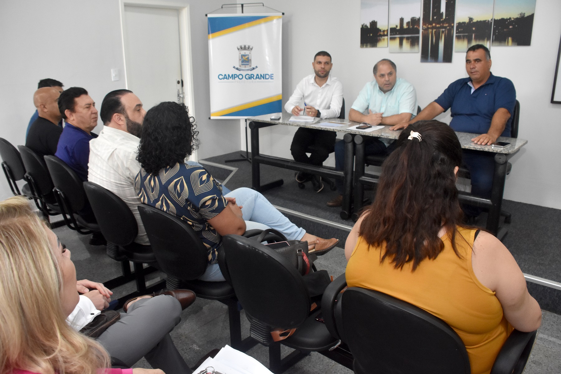 Reunião de quarta-feira (25) apontava para solução já nesta sexta (27), mas deve sair só no dia 30