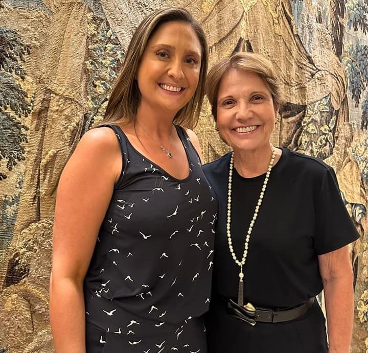 Maria Eduarda Pedrossian Gatti e Tereza Cristina Corrêa da Costa Dias