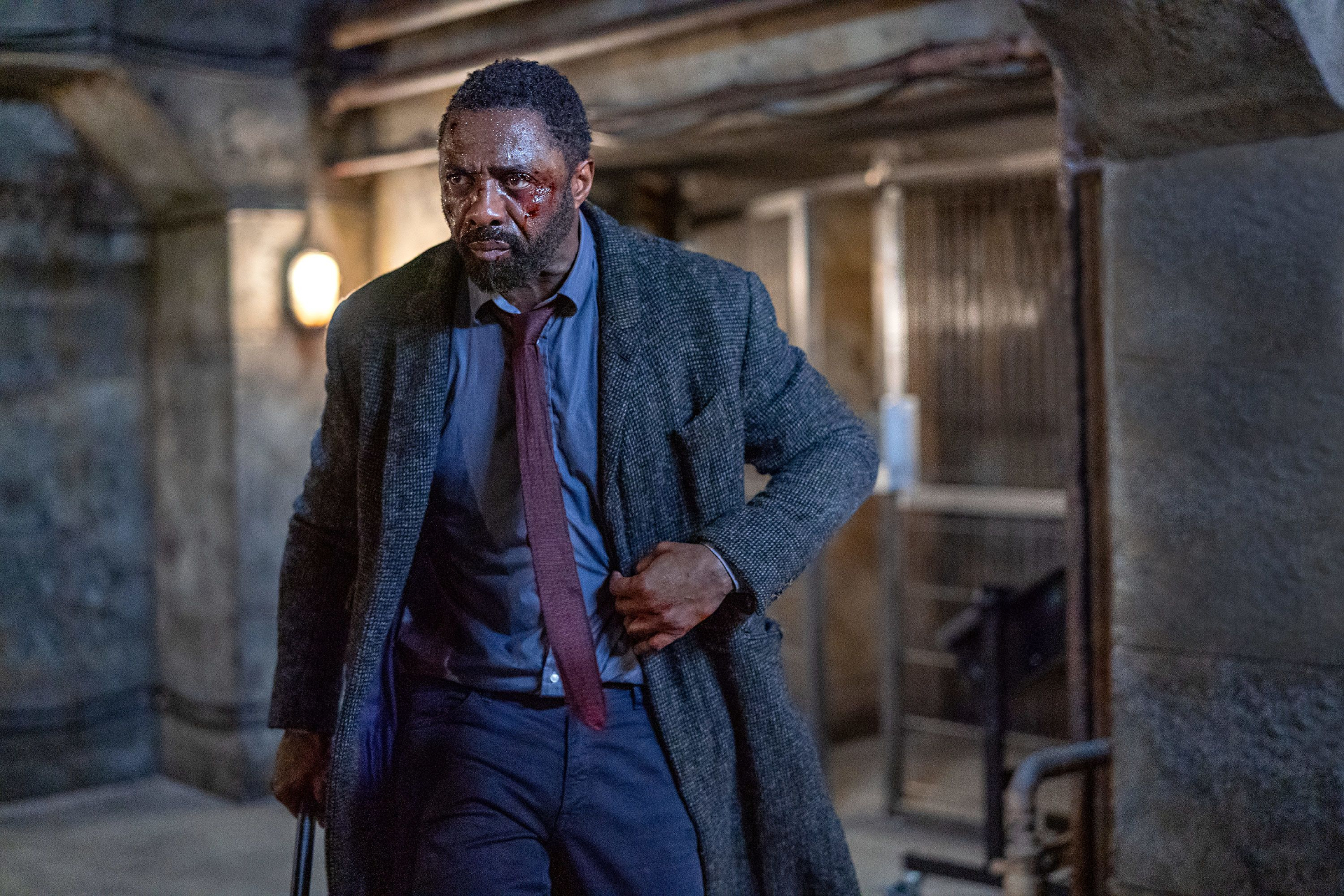 'Luther: O Cair da Noite', está disponível na Netflix