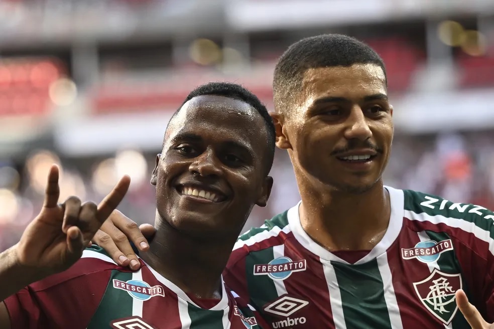 Fluminense goleia o Bangu em Brasília e vai 'secar' Flamengo pela Taça  Guanabara