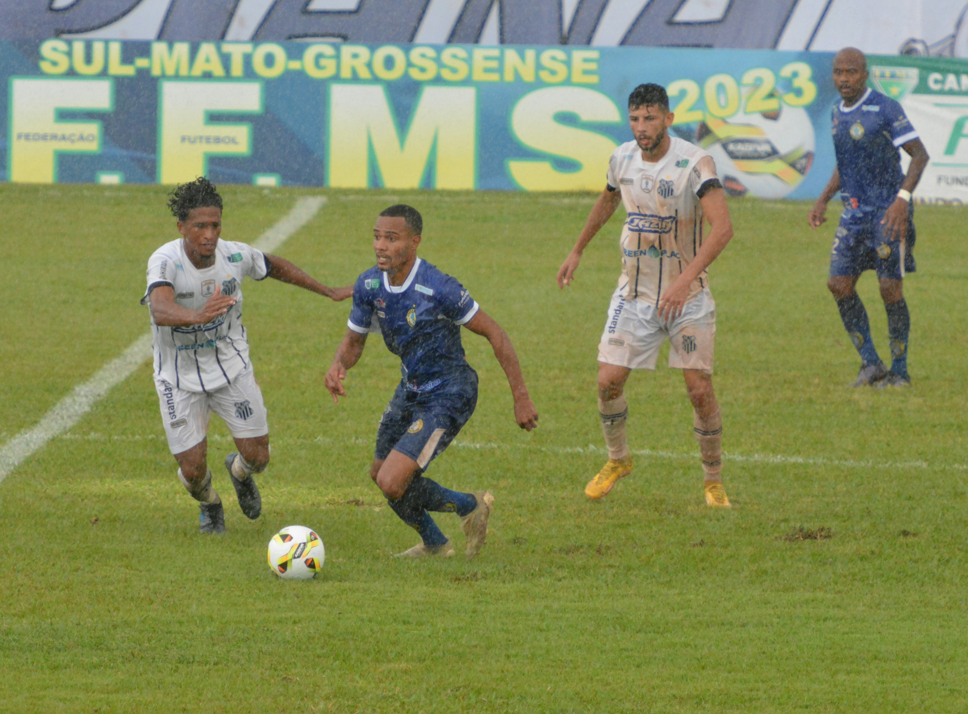 Operário e Costa Rica fazem primeiro jogo da final do Campeonato