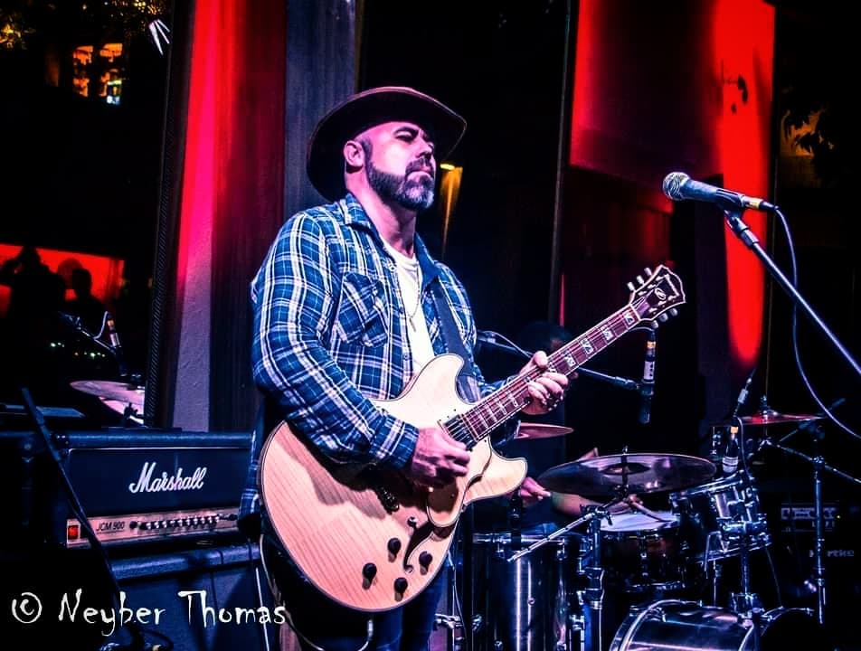 De Londres para MS, Luis &Aacute;vila tem a miss&atilde;o de prestar tributo aos artistas locais que colocaram o Estado no mapa do blues