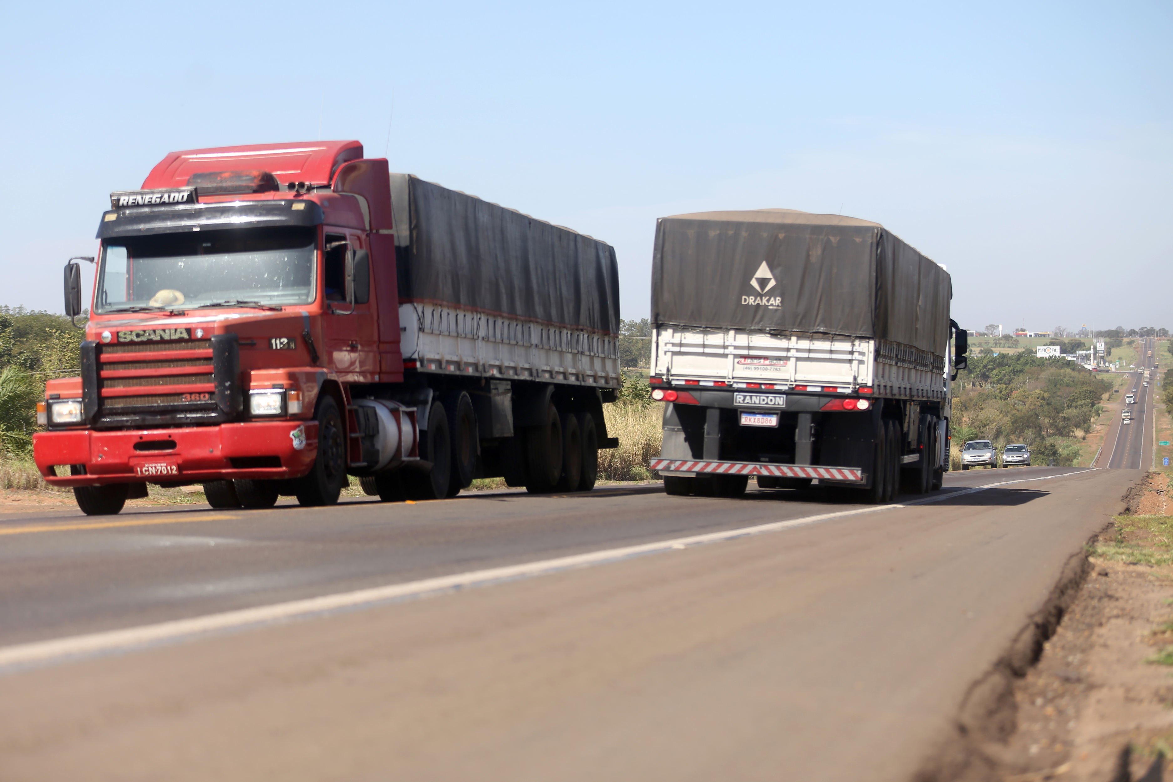 Conheça o Scania 113H que está causando polêmica na internet