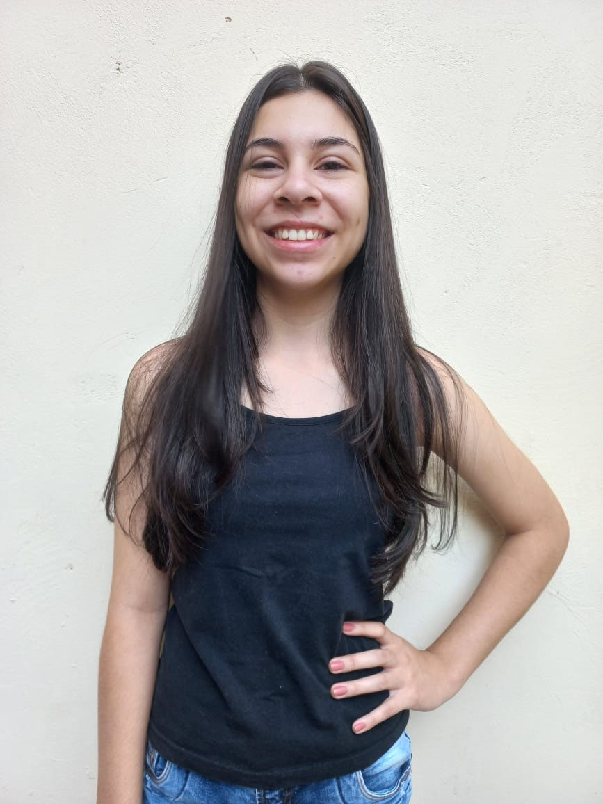 Emanuely Vilalba das Virgens, que comemorou 15 anos no dia 19