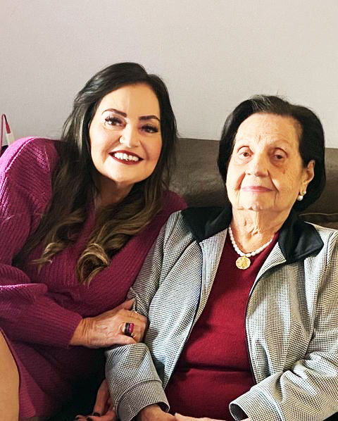Liana Maksoud Machado com sua m&atilde;e, &Iacute;tala Mandetta Maksoud