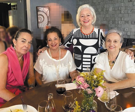 Maria Inez Barcelos, Cristina Carvalho, Ana Maria El Daher e Maria T&uacute;lia Bertoni