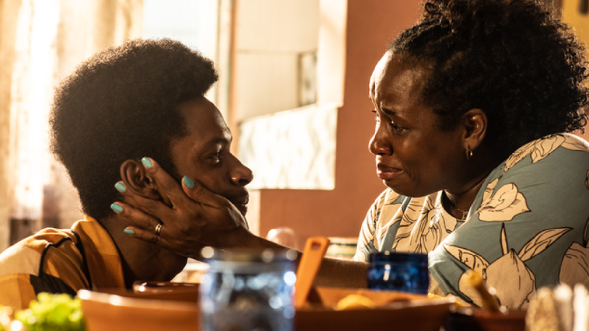 Amar &Eacute; Para Os Fortes, conta com 7 epis&oacute;dios de 30 minutos cada