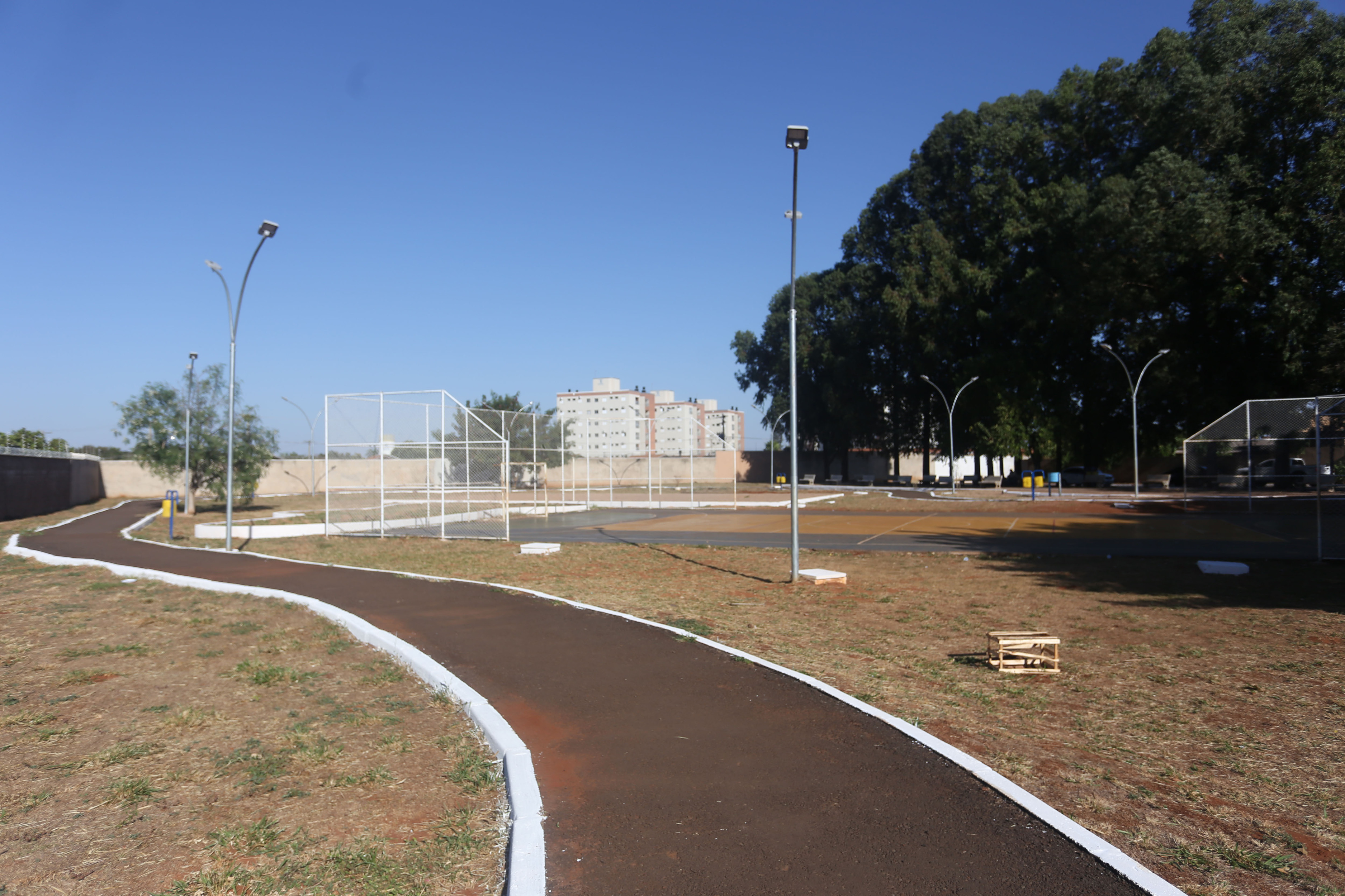 A prefeita de Campo Grande, Adriane Lopes, inaugurou a praça na manhã desta quinta-feira (4)