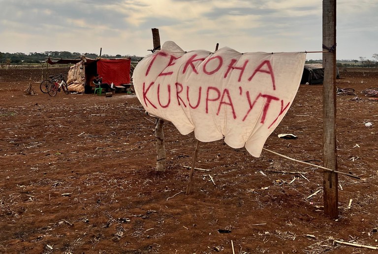 Conflitos tiveram início em julho, após indígenas Guarani-Kaiowá retomarem territórios tradicionais em Douradina e Caarapó. 