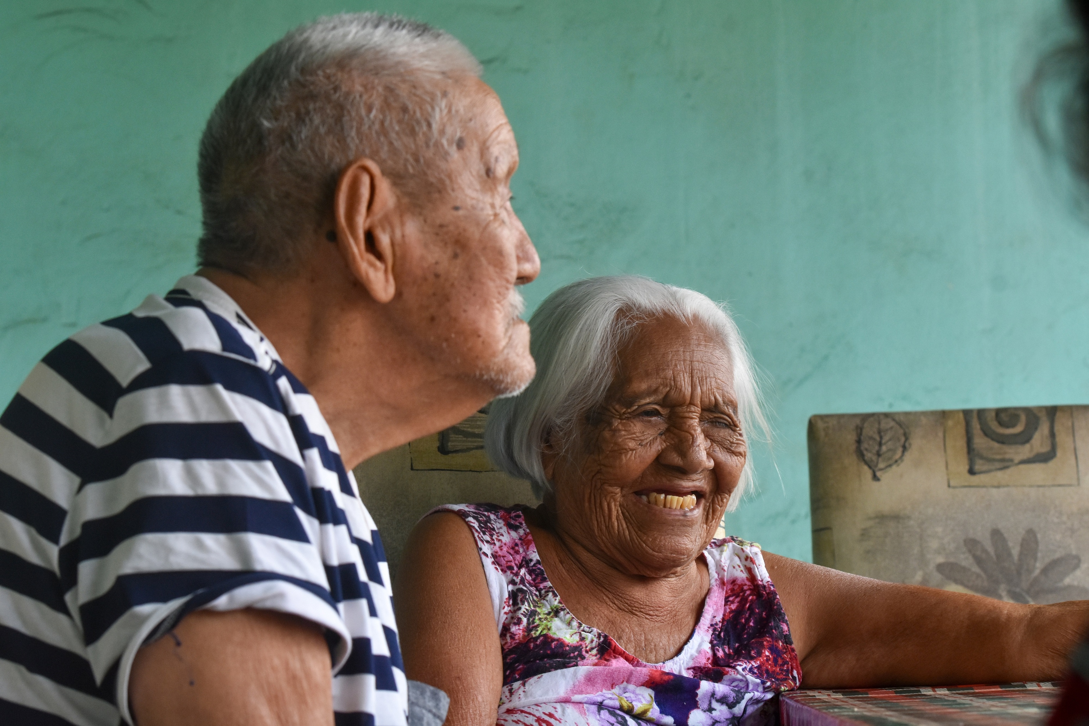 Lídia da Silva Sacamota, de 91 anos e Gabriel Sacamota, de 93 anos são casados há 76 anos