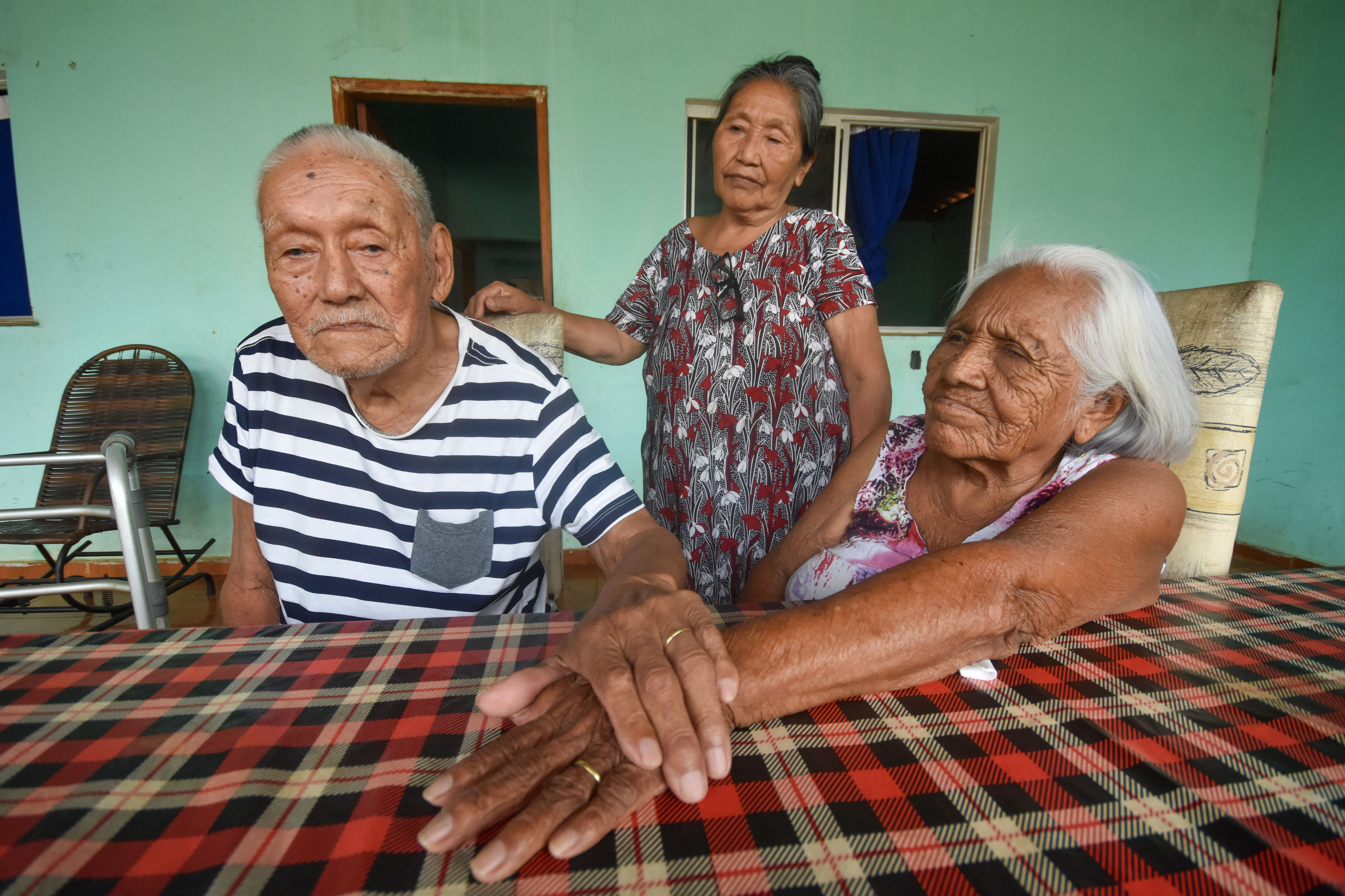 Lídia da Silva Sacamota, de 91 anos e Gabriel Sacamota, de 93 anos são casados há 76 anos