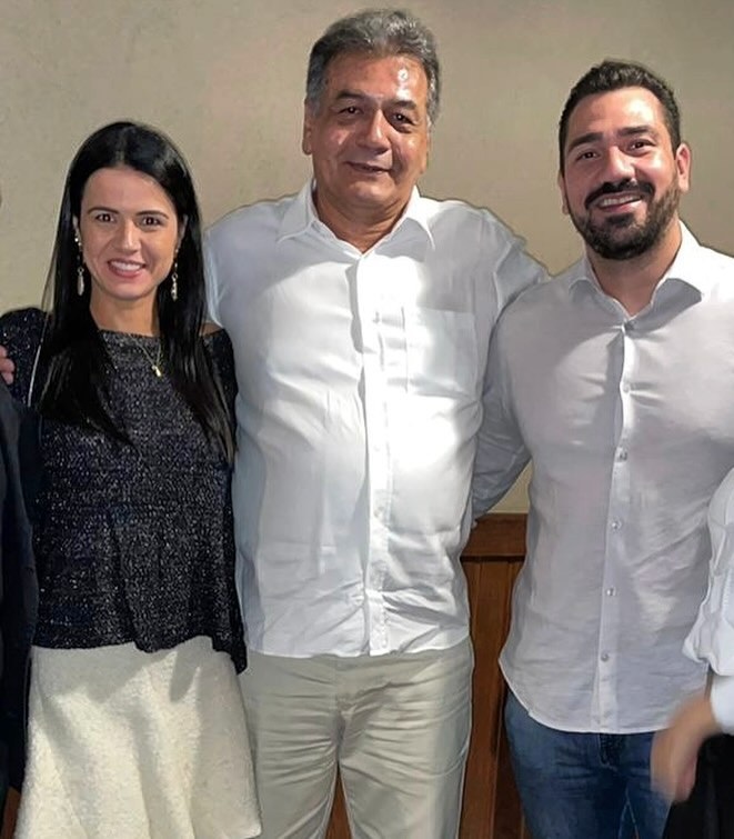 Débora Barbato e Bruno Barbato com o pai, Augusto Barbato