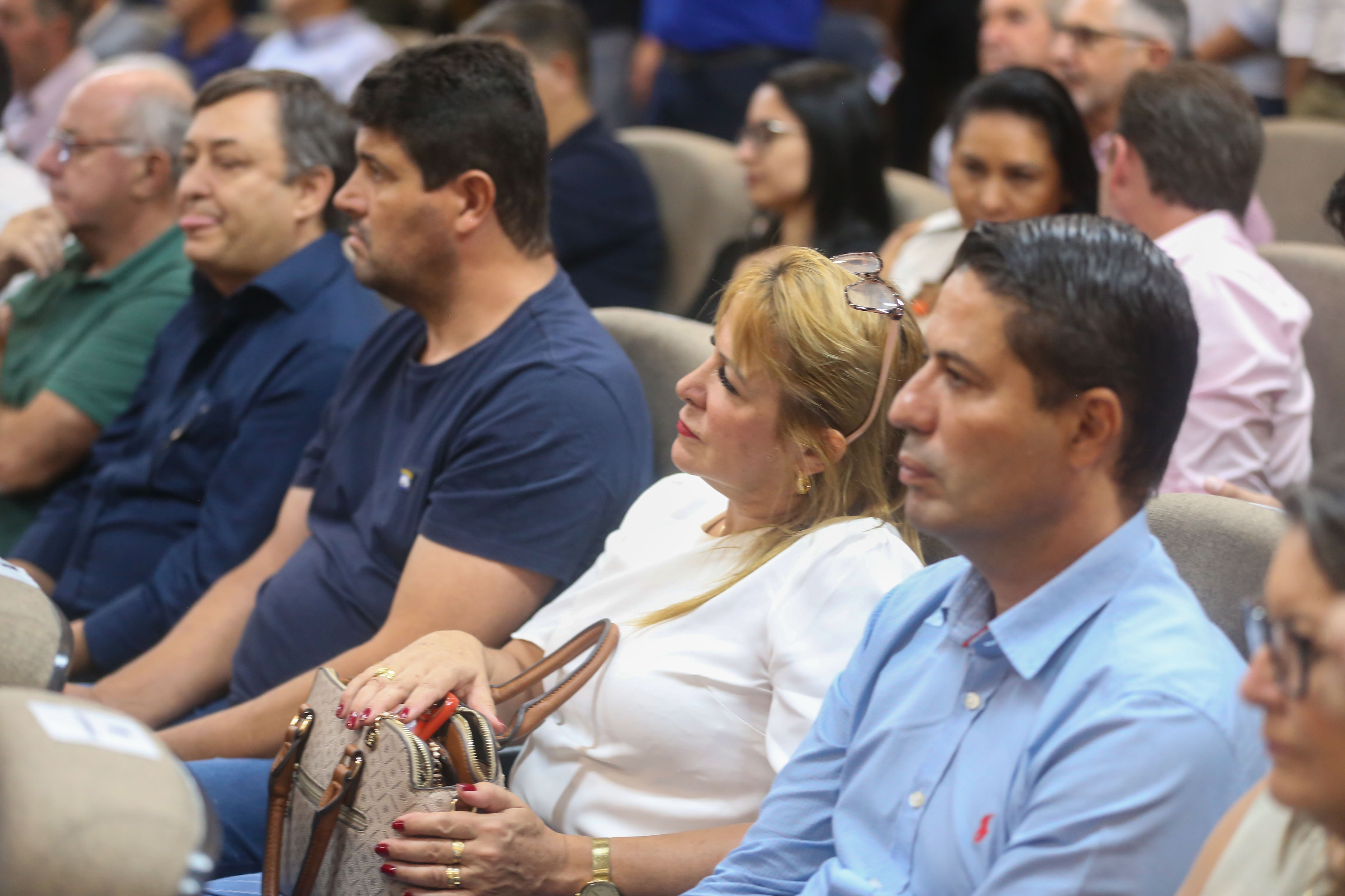 Prefeita de Sonora em encontro com Governador de Mato Grosso do Sul. 