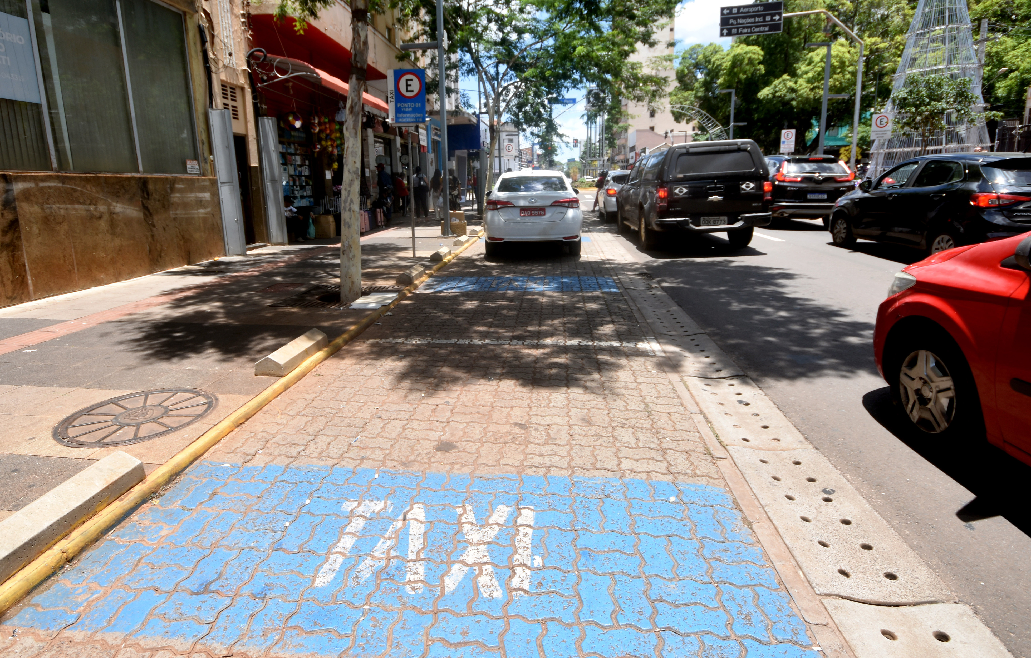 Ponto de Táxi nº3 foi extinto e dará espaço a oito vagas no centro de Campo Grande