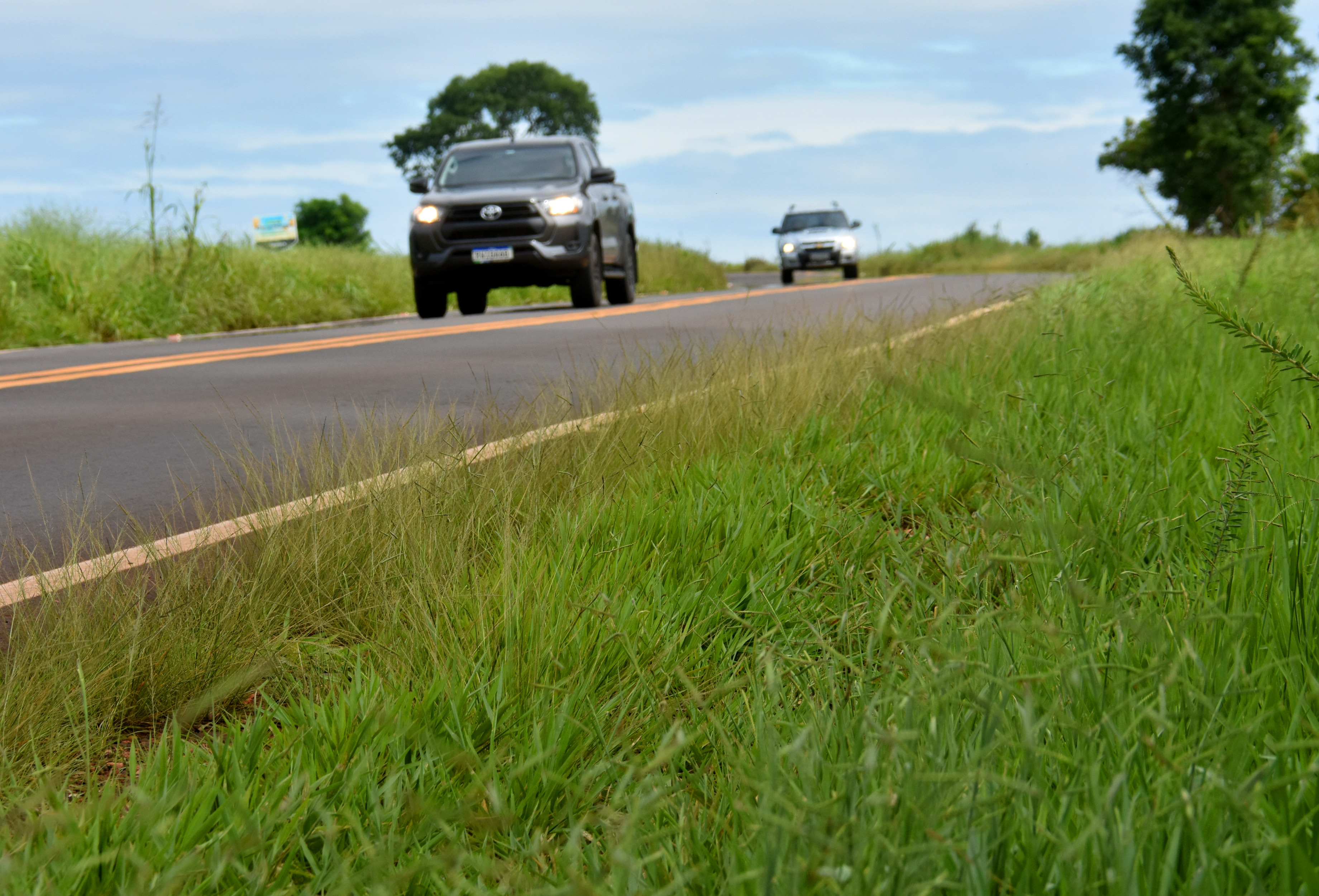 A MS-040 é uma das rodovias estaduais que não possui acostamento.