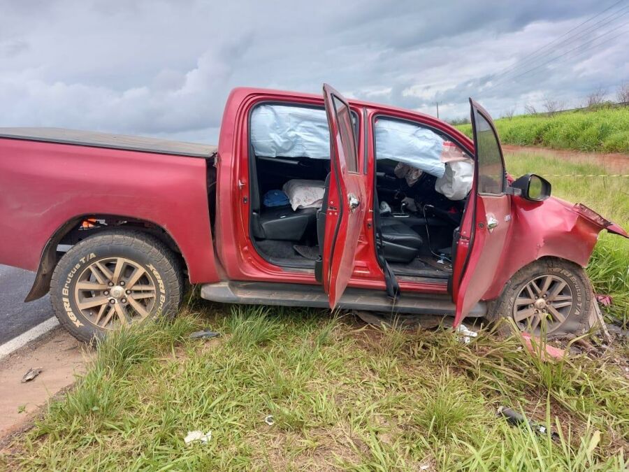 Homem morre após invadir pista e bater de frente com caminhonete na MS-306