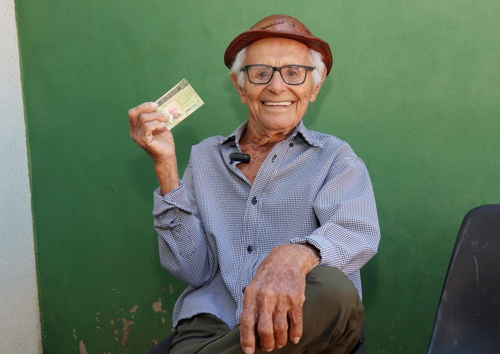 Ranulfo é o motorista ativo mais idoso de MS, com 102 anos