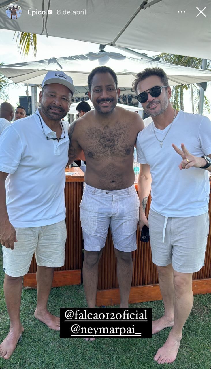 Dr Canela com famosos do país