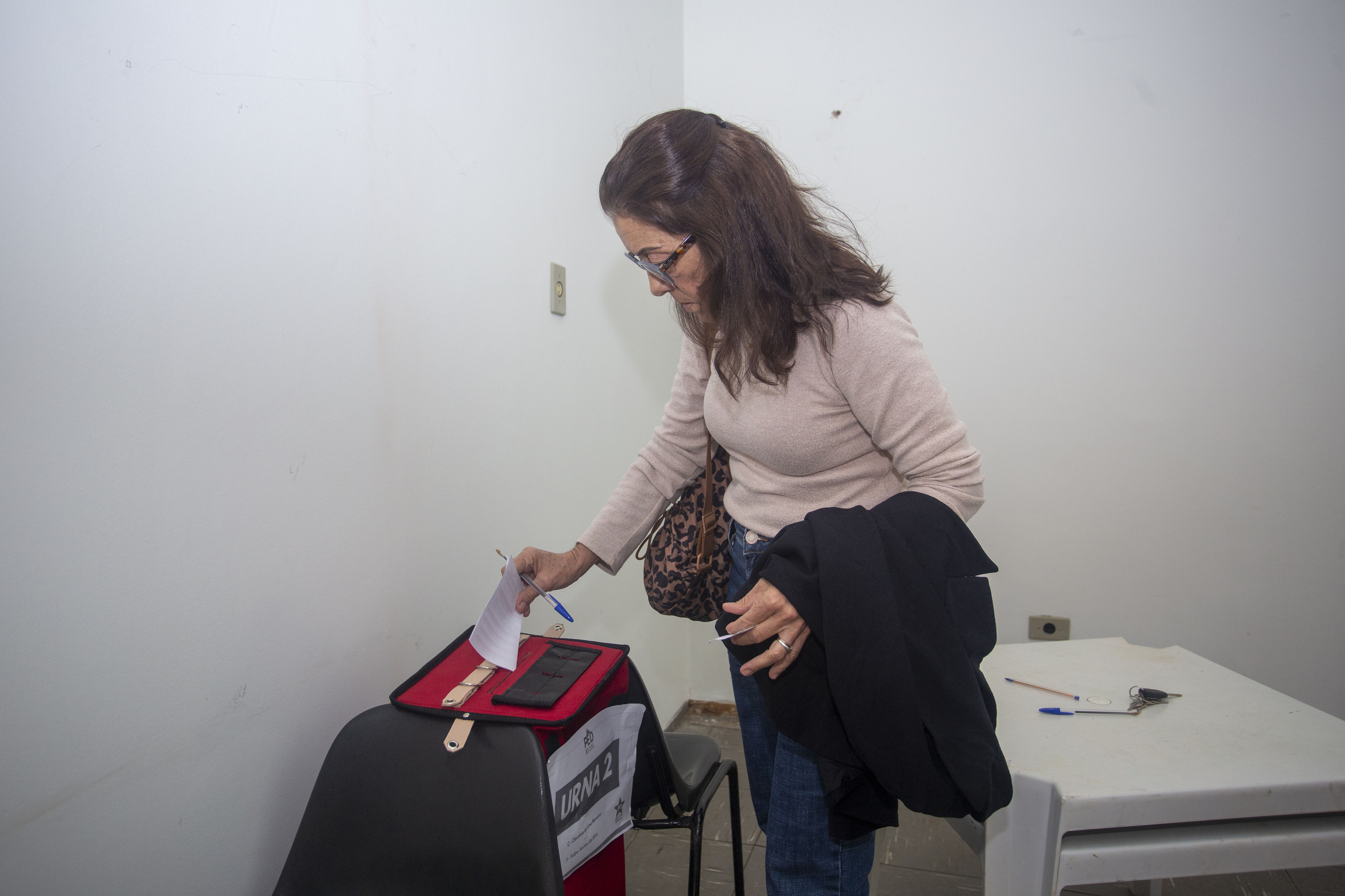 Filiados do PT votaram neste domingo