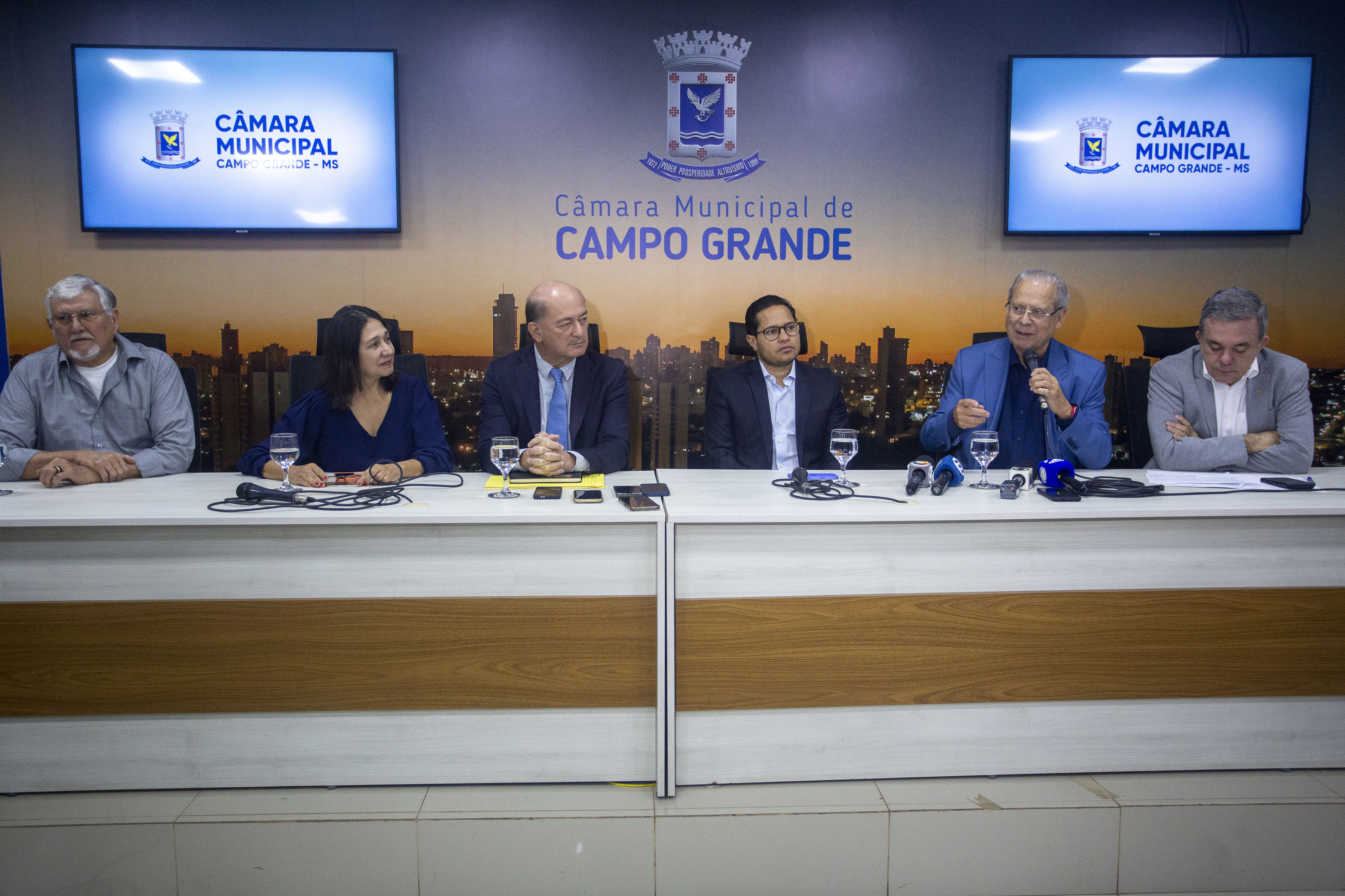 O debate ocorrido na C&acirc;mara nesta sexta-feira (15), foi proposto pela vereadora Luiza Ribeiro