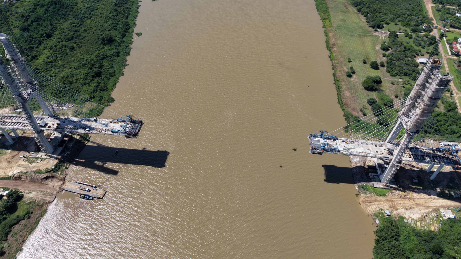 Previsão é que haja junção dos dois lados da ponte em abril de 2026