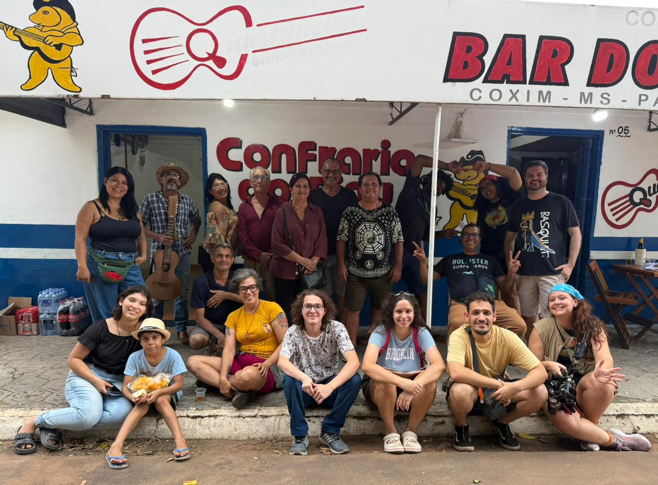 Com recursos da Pol&iacute;tica Nacional Aldir Blanc (Pnab), "Carne Amarela" mobiliza comunidade de Coxim a partir de um enredo que une nostalgia da inf&acirc;ncia a uma mensagem de pertencimento territorial e de defesa da natureza