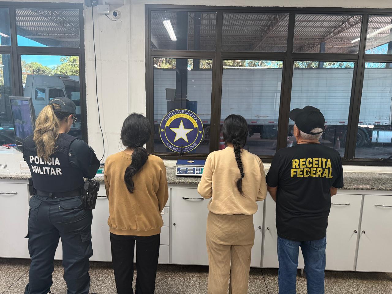 Bolivianas faziam trabalho de mula para entrar com droga no Brasil