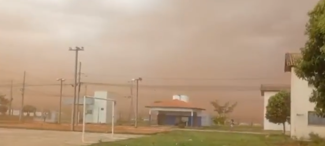 Ventania deixa estragos na Secretaria de Educa&ccedil;&atilde;o de Ponta Por&atilde; 