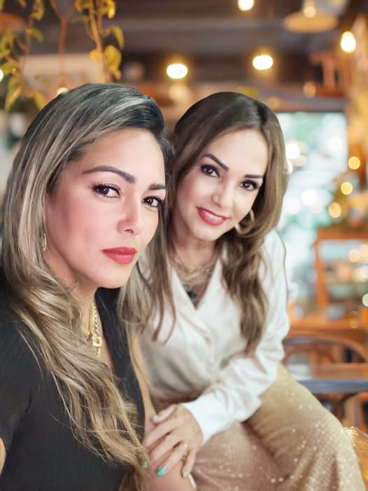 Juliana e Gleice Amado