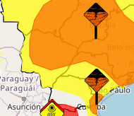 Rio Aquidauana transbordou e atingiu pier de Balne&aacute;rio Barrinha