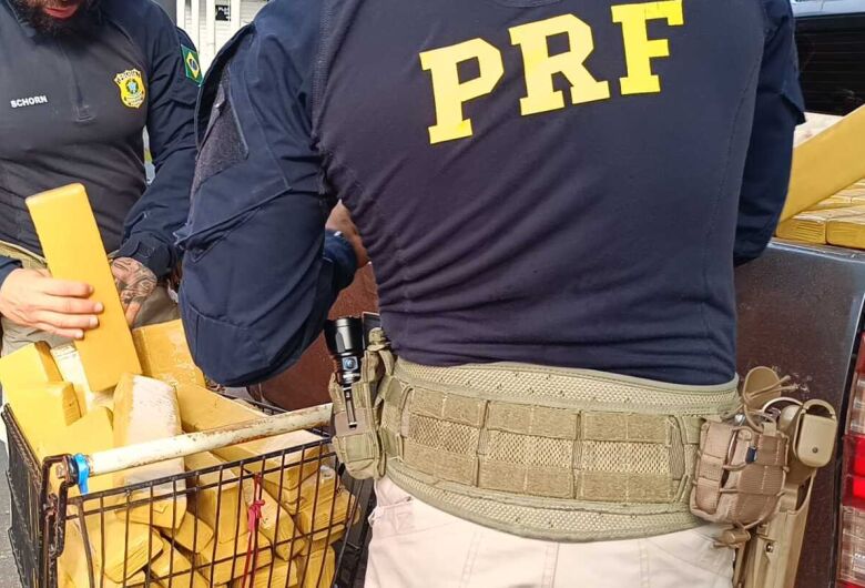 Caminhonete de maconha foi abandonada durante persegui&ccedil;&atilde;o