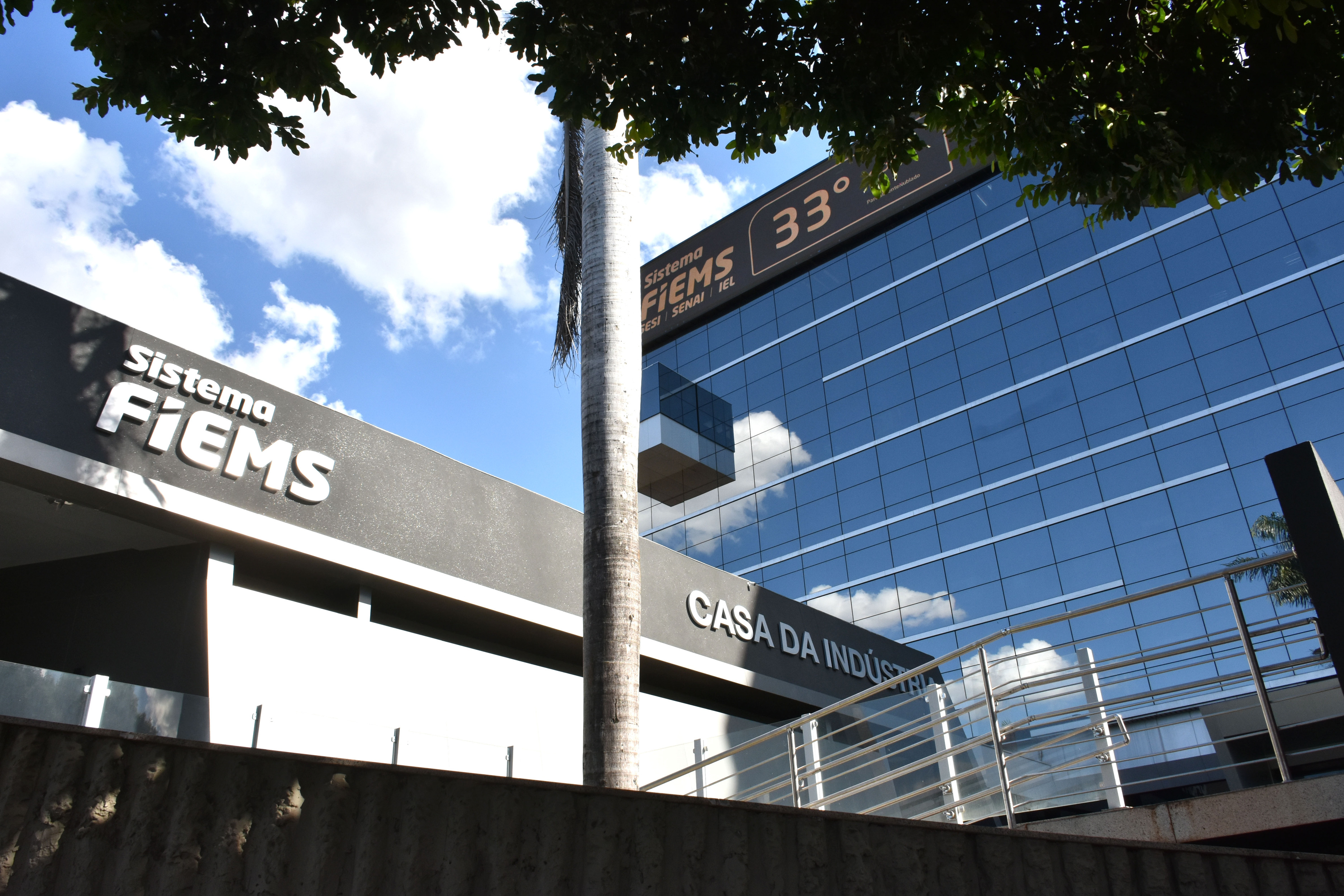 Os contratos da Fiems tamb&eacute;m est&atilde;o sendo alvo de inqu&eacute;rito aberto pelo Minist&eacute;rio P&uacute;blico de MS