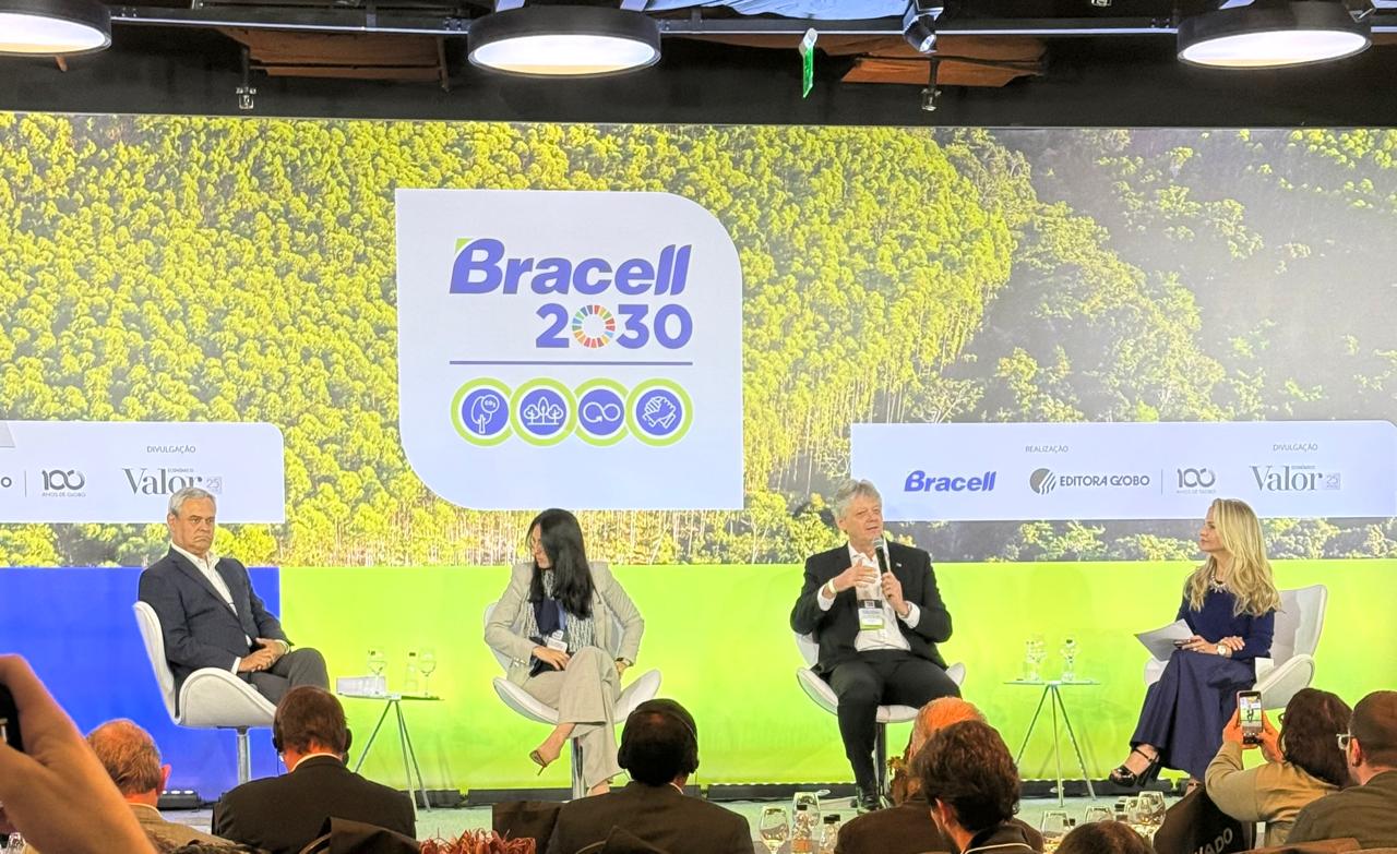 No ano passado, a Bracell convidou especialistas, incluindo o secret&aacute;rio Jaime Verruck, para discutir a&ccedil;&otilde;es ambientais no Pa&iacute;s