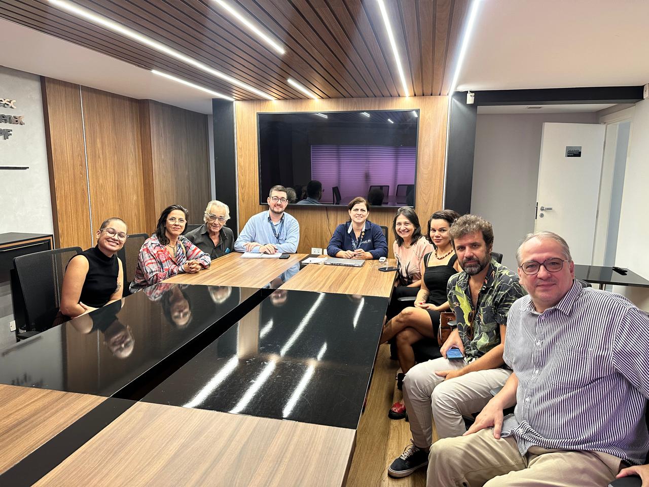 Mobiliza&ccedil;&atilde;o resultou na reuni&atilde;o entre o Sesc-MS, a vereadora Luiza Ribeiro (PT) e  facilitadores do audiovisual em MS, mas j&aacute; n&atilde;o havia como voltar atr&aacute;s na venda do im&oacute;vel