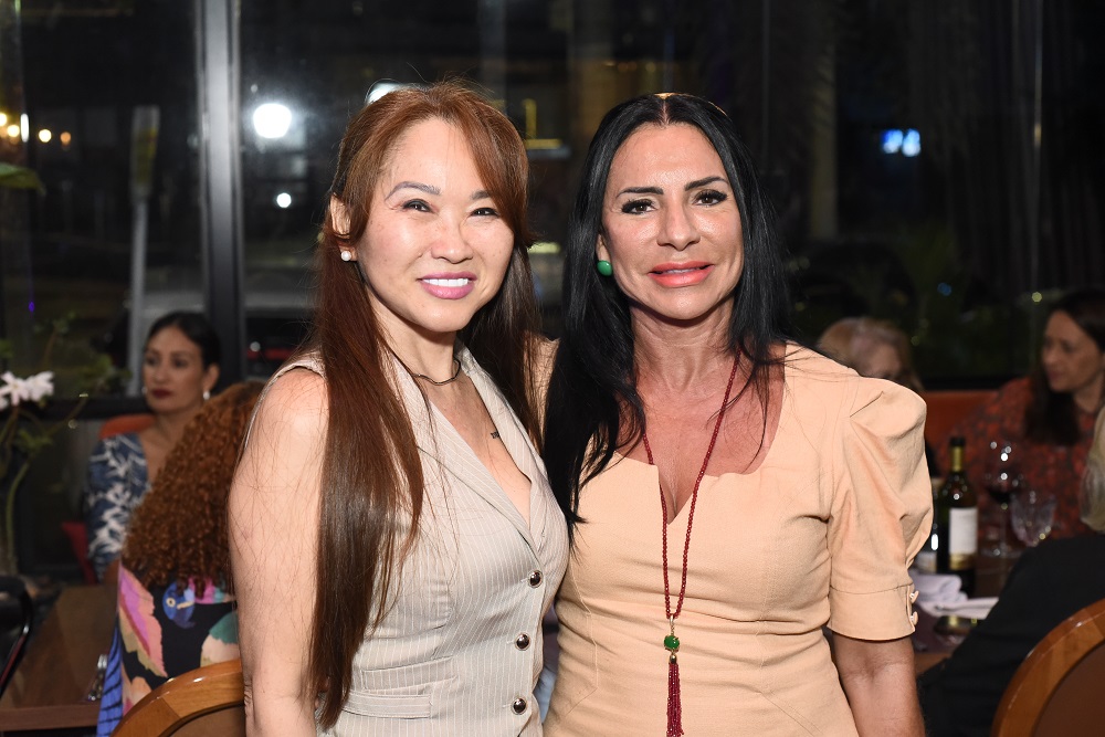 Dra. Elizabeth Shinohara e S&ocirc;nia Nogueira