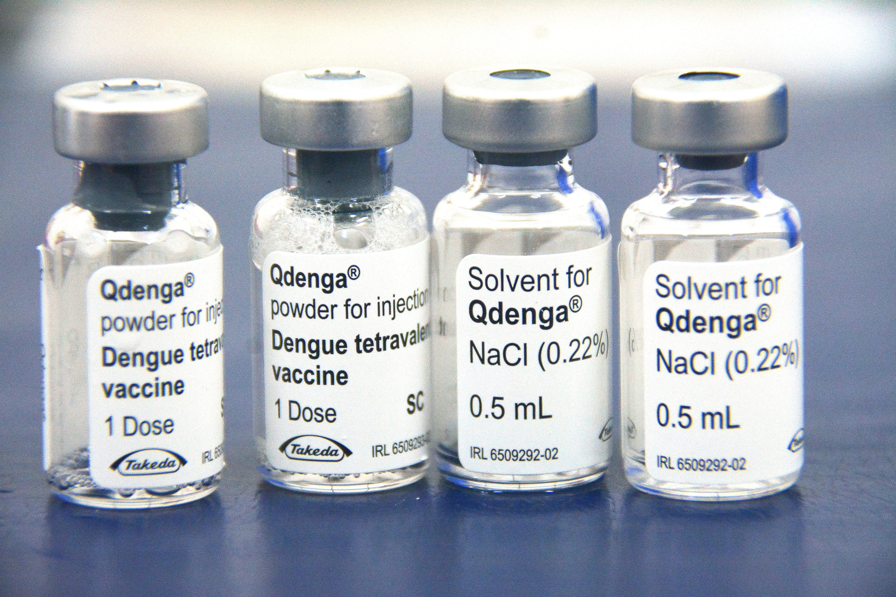 A vacina contra dengue aplicada em crian&ccedil;as e adolescentes &eacute; segura e n&atilde;o foi suspensa