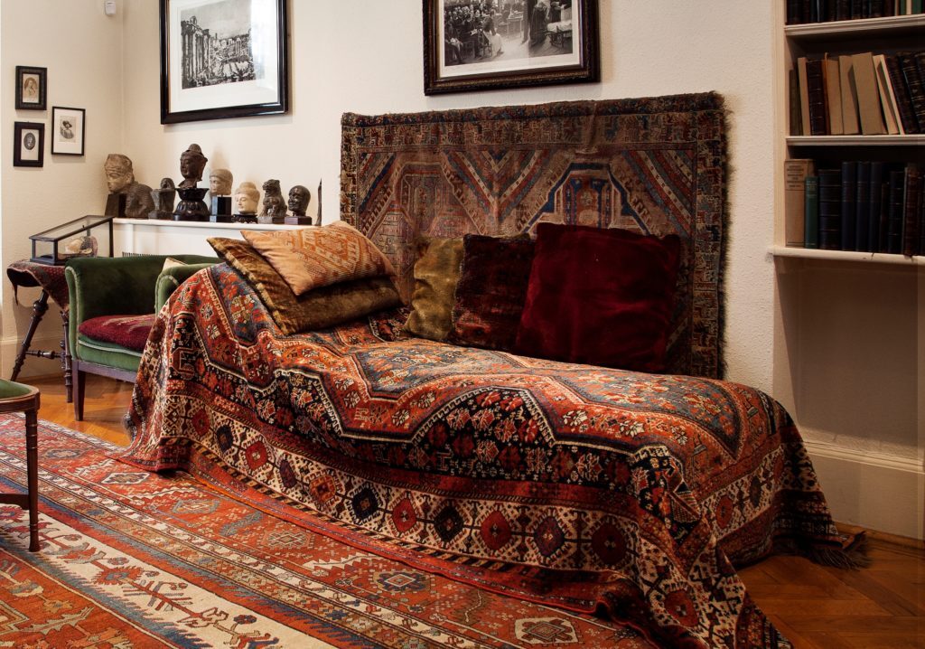 Div&atilde; psicanal&iacute;tico de Freud, no Museu Freud, em Londres