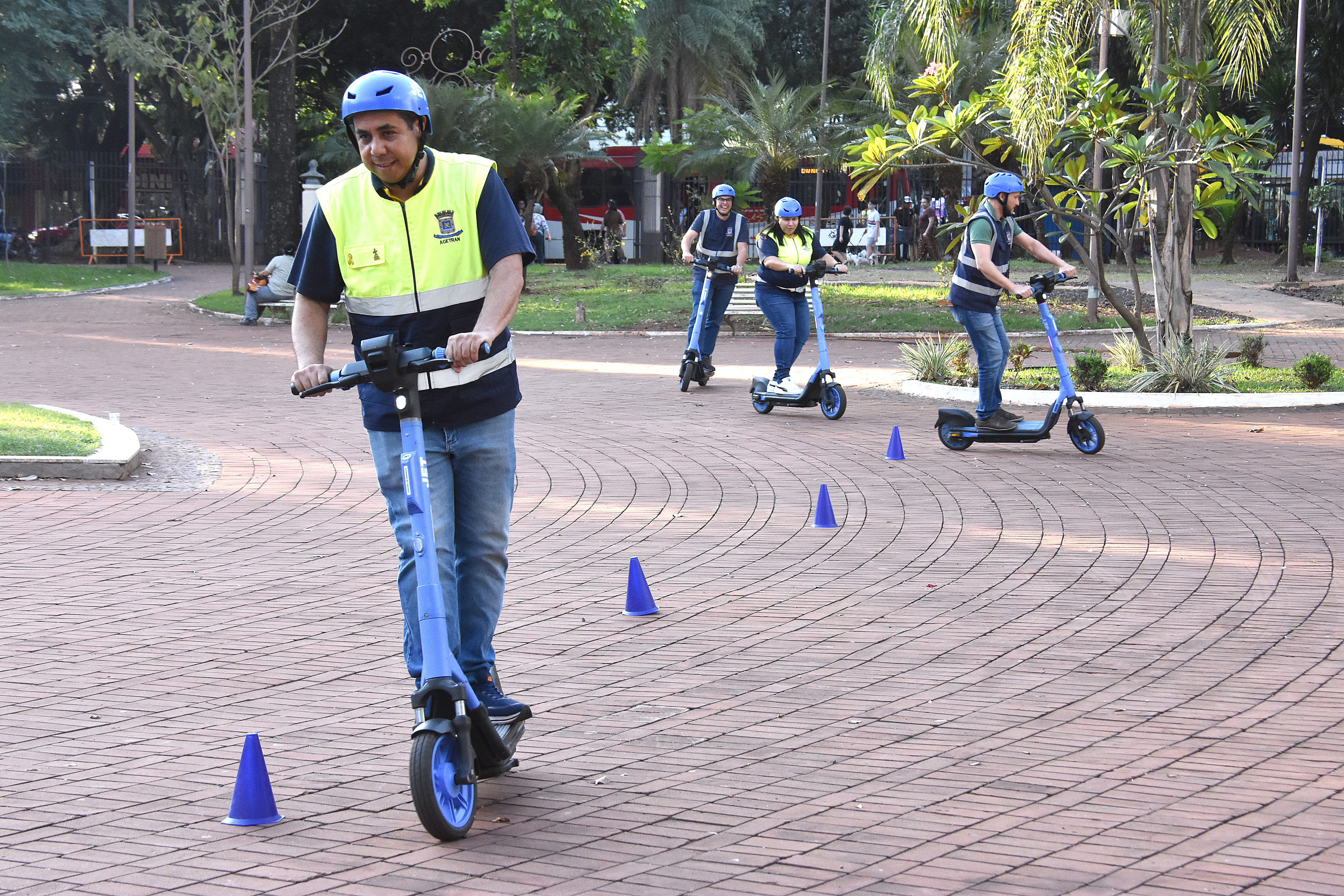 J&aacute; s&atilde;o 400 patinetes dispon&iacute;veis para a Capital