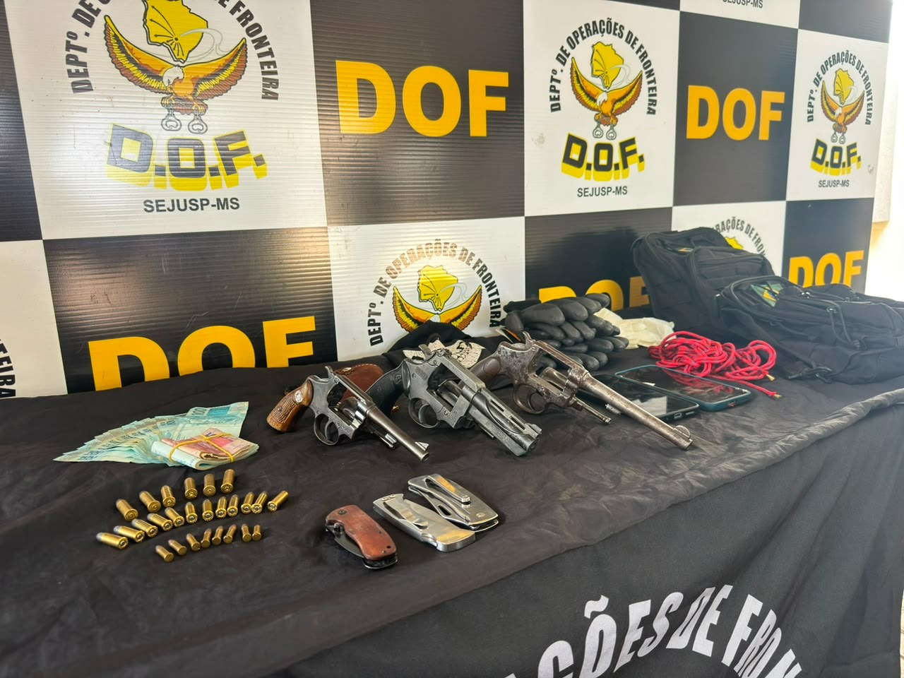 SW4 foi apreendida no come&ccedil;o de julho, ap&oacute;s den&uacute;ncia do idoso, que depois disso foi executado com seis tiros de pistola 