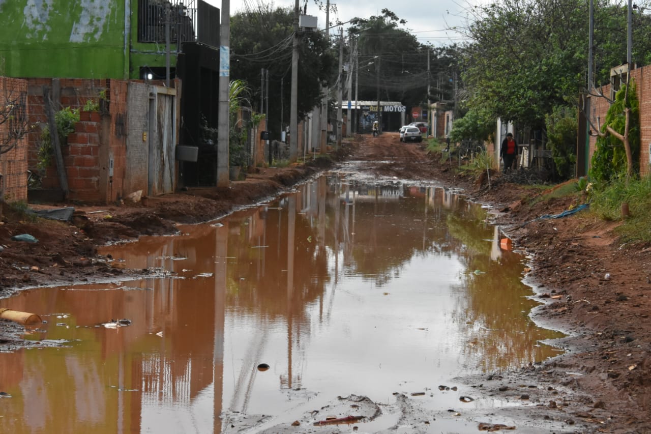 Assinatura do in&iacute;cio das obras de asfalto e drenagem no Los Angeles