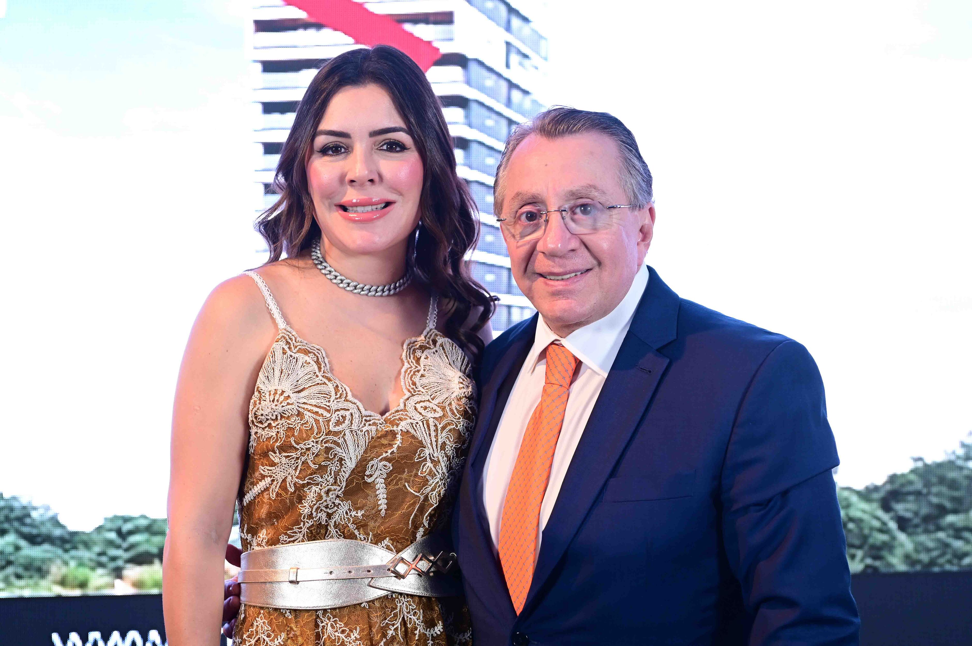  Maria Eug&ecirc;nia de Noronha Anzoategui Karmouche e Mansour Elias Karmouche